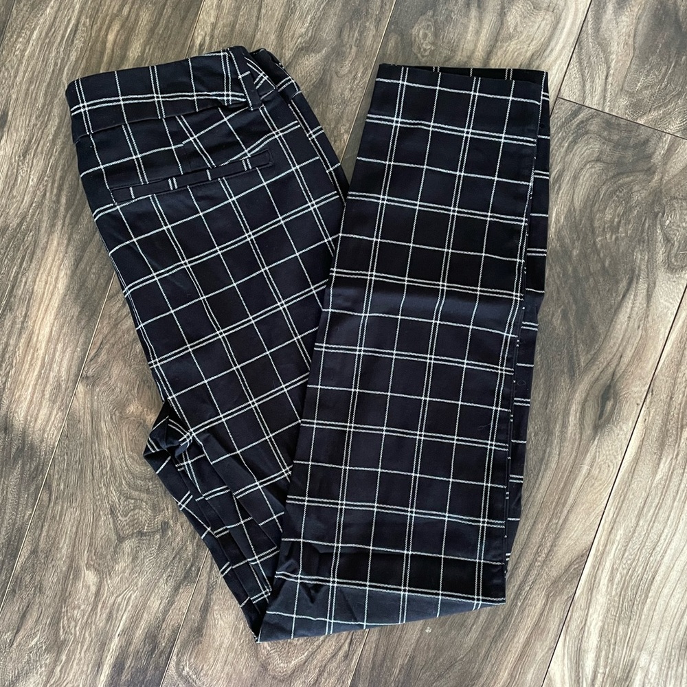 Women’s Dress Pants (NWOT) Old Navy 6 long.